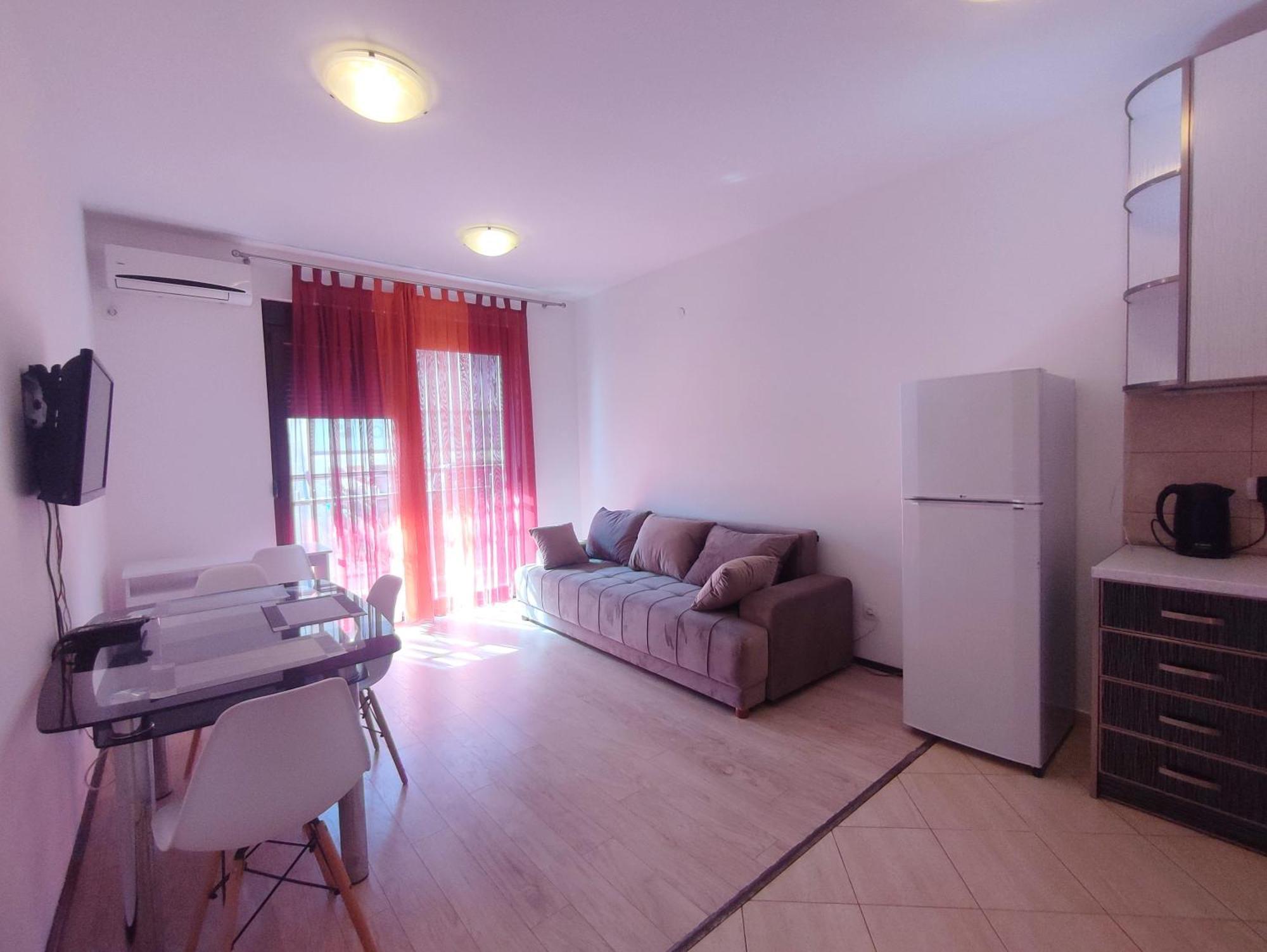 Apartment Adrialux Budva Bagian luar foto